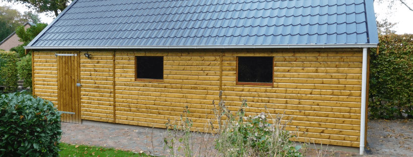 Houten garages: de perfecte oplossing voor winterse opslag in de tuin